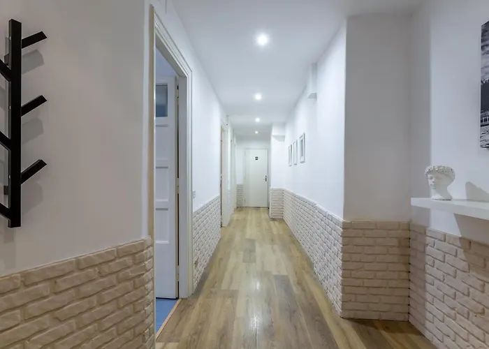 Imperium House - Con Giardino Privato, 3 Minuti Da Metro Piazza Bologna, A-c, *