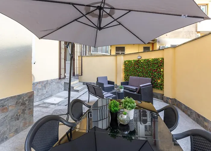 Imperium House - Con Giardino Privato, 3 Minuti Da Metro Piazza Bologna, A-c, Apartment Rome
