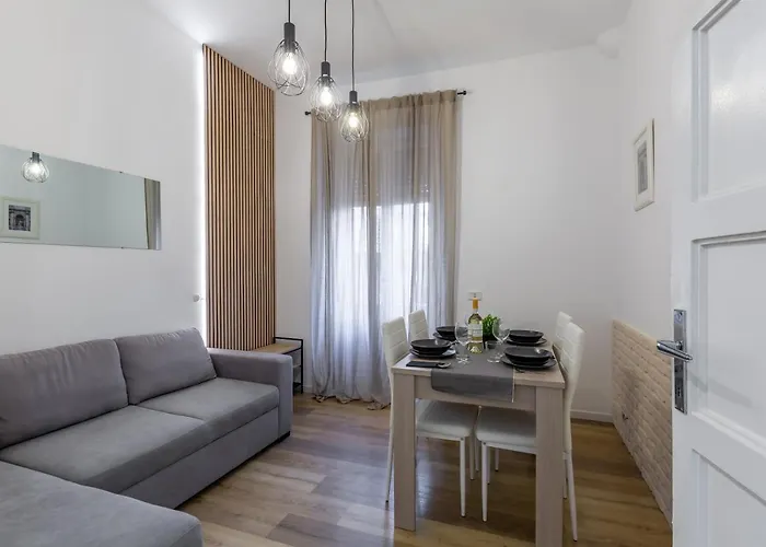 Imperium House - Con Giardino Privato, 3 Minuti Da Metro Piazza Bologna, A-c, Rome